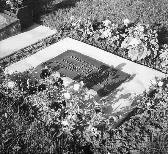 Robert E. Copeland grave marker